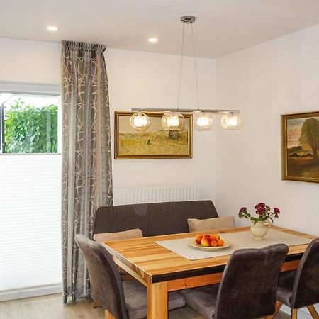 Beautiful Apartment In Dillenburg With Kitchen Bagian luar foto
