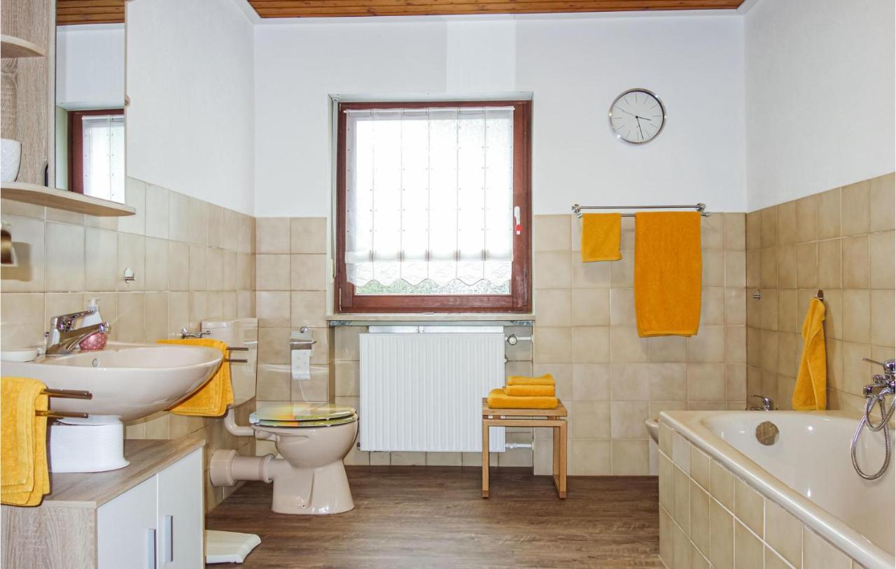 Beautiful Apartment In Dillenburg With Kitchen Bagian luar foto